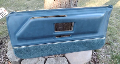 Cadillac Fleetwood SDV 1971-76 panel de puerta inferior pasajero almohadilla reposabrazos ¡AZUL EC! Foto 1 de 4