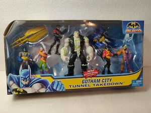 DC Comics Batman Unlimited GOTHAM CITY TUNNEL TAKEDOWN (CosBman1545) - Picture 1 of 12