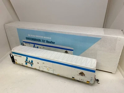 HO Scale Ingen Greenbrier Reefer w/Carrier AC custom RTR, kadees - Image 1 of 4