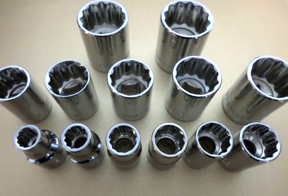 NEW Craftsman 1/2" 13pc Std. Socket Set 12pt SAE 3/8" to 1-1/8", Chrome, Shallow - Image 1 of 2