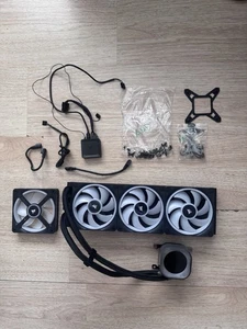 Corsair iCUE Link H150i 360mm AIO LCD CPU Cooler with QX120 RGB (1 Extra) - Afbeelding 1 van 4
