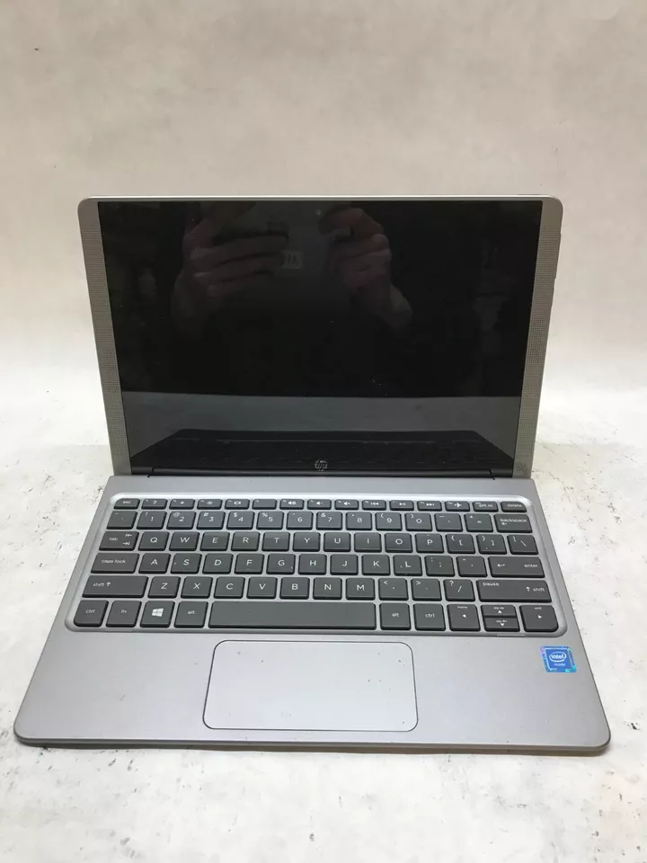 HP 10t-n100 10" Laptop Intel Atom 1.44GHz 2GB RAM NO HDD/OS For Parts/Repair -DW - Image 1 of 4
