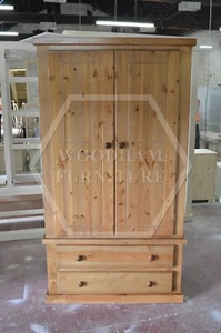 HANDMADE AYLESBURY SOLID PINE GENTS WARDROBE LIGHT ANTIQUE WAX (NOT FLATPACKED) - Picture 1 of 12