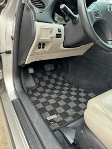 Alfombrillas P2M para Lexus IS250 2006-13 GSE20 delanteras traseras Race a cuadros gris oscuro - Imagen 1 de 3