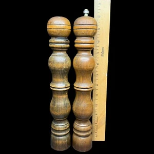 Vintage Tall Wood Salt & Pepper Peppermill Shaker Grinder Japan Brown Working - Picture 1 of 19