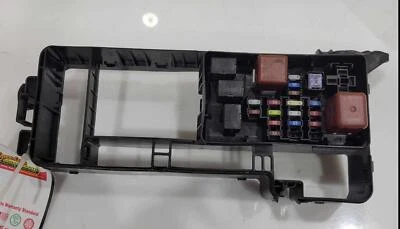 Bloque de conexiones relé caja de fusibles motor Toyota Highlander 2001-2003 8272048020 Foto 1 de 2