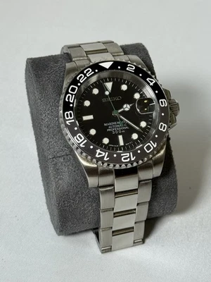 Seiko Mod Bruce Wayne NH36 Automatic Movement  Oyster Style Bracelet Watch - Image 1 of 4