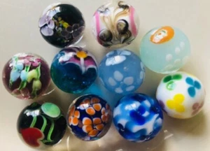 1 X Beautiful HANDMADE Marbles 16mm Traditional Children's Game/ Collectable - Picture 1 of 21
