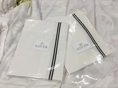 $300 Matouk India Nuevo 2 piezas St/Queen Shams 22”x30” Líneas de Bordado Chocolate OFERTA Foto 1 de 4