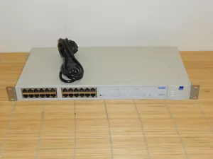 3COM SuperStack II Hub 10 24 Port TP (3C16671A) - Bild 1 von 1