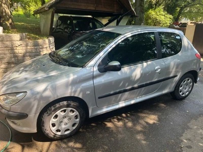 Peugeot (F) 206 - Bild 1 von 4