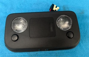 2010-2014 Ford Mustang GT Interior Overhead Console Dome Light Assembly OEM - Bild 1 von 2