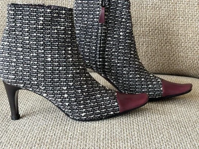 CHANEL Tweed Cordobés Tranquilo Lujo Tobillo Puntera Botas ~ 38.5 Foto 1 de 4
