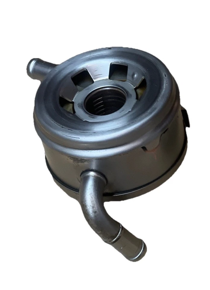 Enfriador de aceite de motor OEM 2000-2009 Lexus GX470 Toyota 4Runner Tundra Sequoia Foto 1 de 4