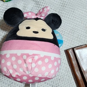 DISNEY 5" SQUISHMALLOW MINNIE MOUSE NWT - Picture 1 of 5