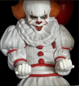 Pennywise IT Cable Guys Controller Phone & Holder Stand Horror Gaming Movie NIB - Picture 1 of 7