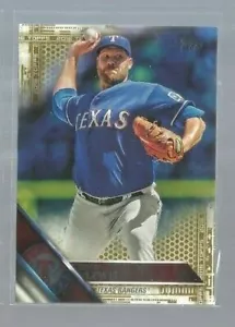 2016 Topps Gold #305 Colby Lewis 0877/2016 (ref55586) - Picture 1 of 1