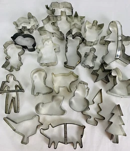 22 Primitive Vintage Cookie Cutters Holiday Christmas Trees Animals Decor Metal - Picture 1 of 11