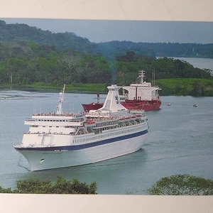 The Song Of Norway Cruise Ship Passing Through Gaillard Cut Culebra Cut Panama - Picture 1 of 3