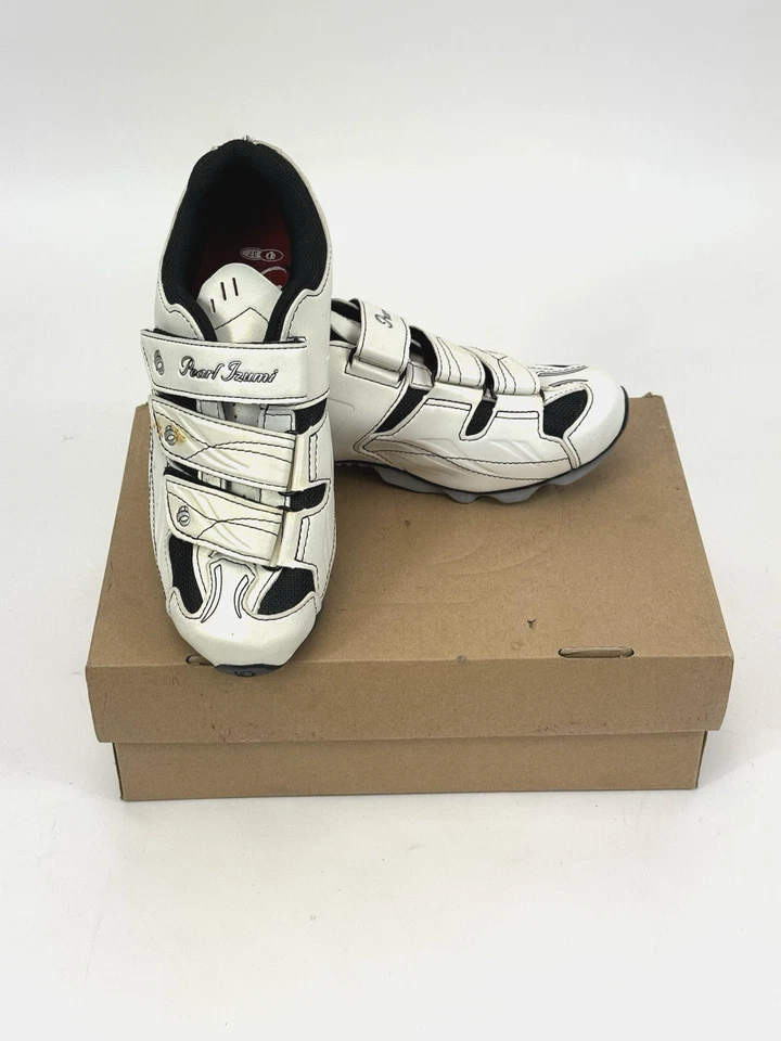 Sapato Feminino de Ciclismo de Estrada PEARL IZUMI ALL | Branco/Prata | EUA 6.5 | Novo! - Imagem 1 de 4