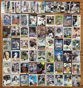 HUGE lot (100) Different Cards of Players Born in Mexico Fernando Valenzuela - Picture 1 of 11