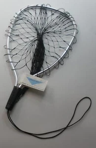 Cumings I-126 Trout Net Plastic Handle w/Elastic Cord 17" handle - Picture 1 of 2