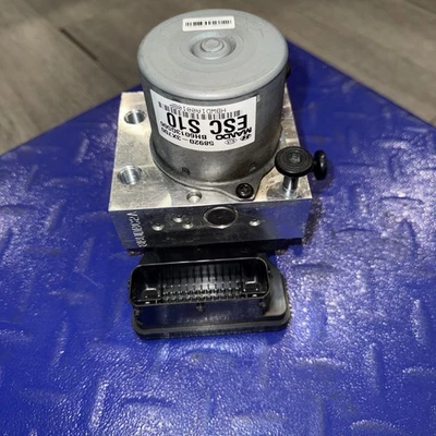 Módulo de controle de bomba 2011-2013 Hyundai Elantra Abs 58920-3X700 - Imagem 1 de 4