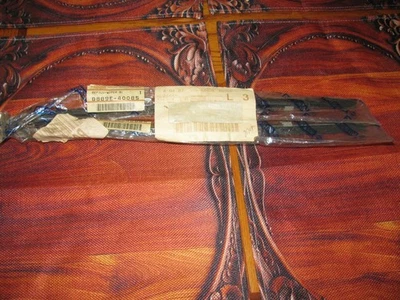 For 1980-1986 Nissan 720 Wiper Blade InsertS Front Nissan B889E-40085 - Image 1 of 3