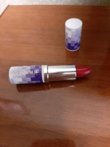 Slinique B 24 Lipstick, Cherry Pop,3,8g. - Bild 1 von 4
