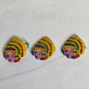 Set of 3 Vintage Native American Chief Tin Litho Lapel Pins, Japan - Picture 1 of 5