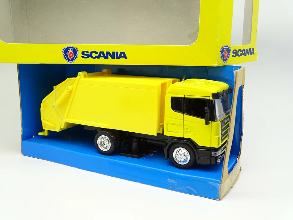 New Ray 1/43 - Scania 124 400 Garbage Truck - Image 1 of 1