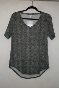 NWT LuLaRoe Sz S Top Iris V-Neck Tee Black White Herringbone Print Short Sleeve - Bild 1 von 4
