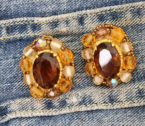 Vintage Unsigned Topaz/Amber Colored Stone with Beads Clip Earrings - Picture 1 of 3