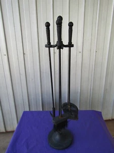 Fireplace Tool Set, Stand, Poker, Broom, Shovel Black Vintage - Foto 1 di 7