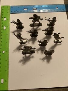 Lot X 10 Vintage Cast Lead Metal Military Toy Soldiers Army Men Indians figures