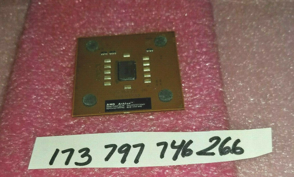 AMD Mobile Athlon XP-M 1500+  CPU ATHLON PROCESSOR 1.3GHZ  SOCKET 462  - Image 1 of 1