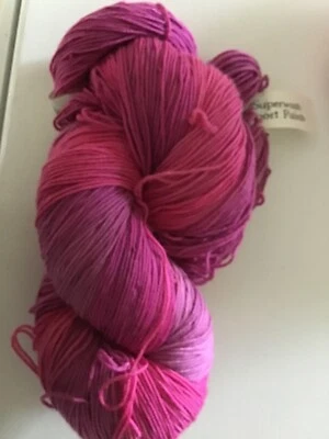 Superwash Sport pintado a mano Foto 1 de 3