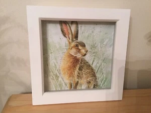 White Box Frame With A Hare Rabbit Design Shabby Chic - Picture 1 of 2