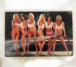 Bikini Girls Vintage Style Blechschild Bar Poster Man Cave Sammlerstück Neu - Bild 1 von 1