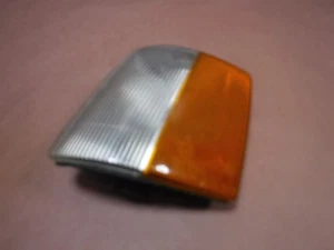 Jeep Grand Cherokee ZJ 93-98 OEM Drivers Turn Signal Light Assembly Free Ship - Picture 1 of 5