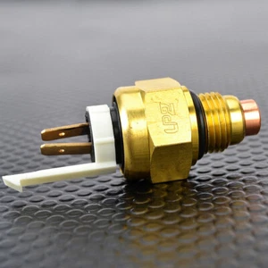 Radiator Fan Thermo Switch For Kawasaki EX250 Ninja ZZR250 GPX250R 27010-1304 - Picture 1 of 8