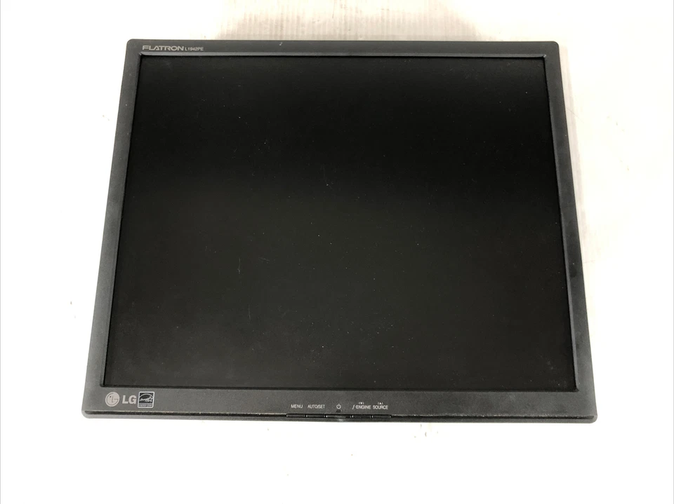 LG Flatron 17 Inch 1280x1024 LCD Computer Monitor Display L1942PE EL2339 - Image 1 of 4