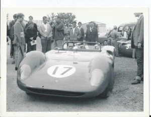BRABHAM BT17 REPCO & JACK BRABHAM GUARDS TROPHY BRANDS HATCH 1966 B/W PHOTOGRAPH - Picture 1 of 2