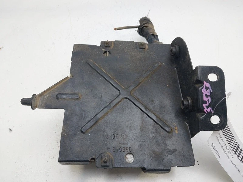 8200193126 centralina motore per RENAULT MEGANE I GRANDTOUR 1.9 DTI 8319751 - Immagine 1 di 4