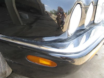 99 00 02 2003 Jaguar XJ8 XJR 1998 VANDEN PLAS PARACHOQUES DELANTERO DERECHO MOLDURA CROMADA  Foto 1 de 2