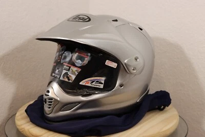 Arai XD-4 алюминиевый серебряный мотоциклетный шлем - размер S - скидка QR - Изображение 1 из 4