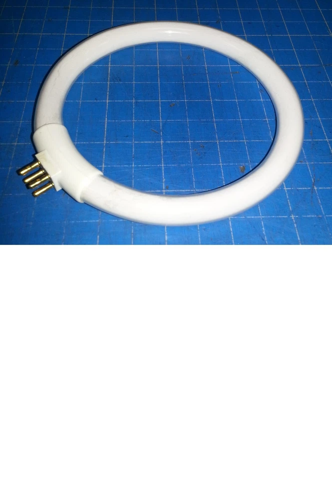 General 45009 12 Watt Circular Fluorescent Magnifying Lamp Light bulb 4.75" - Image 1 of 1