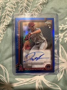 2025 Topps Chrome - Autógrafos de novato Jack Kochanowicz #RA-JKO refractor azul... - Imagen 1 de 2