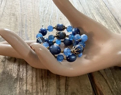 Vintage Pretty Blue Glass & Acrylic Wrap Style Memory Wire Bracelet - Image 1 of 3