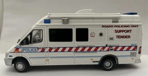Fire Brigade Models Hampshire Police Mercedes Sprinter 150 Scale - Picture 1 of 6